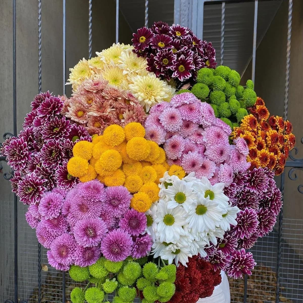 Arreglo floral multicolor