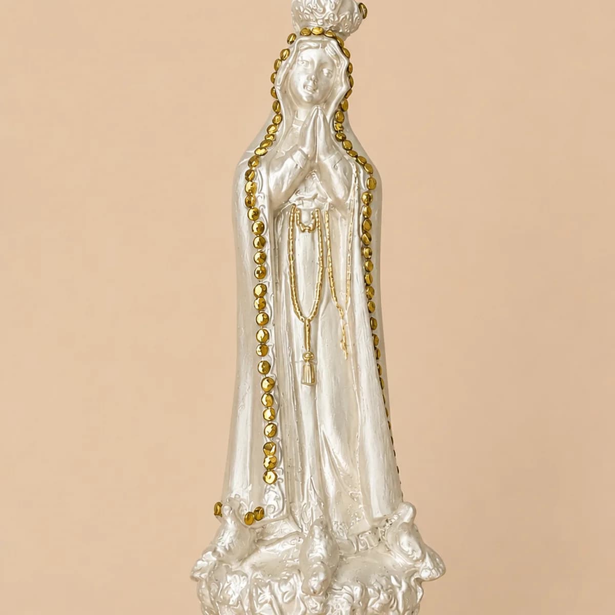 Virgen Guadalupe apliques dorados